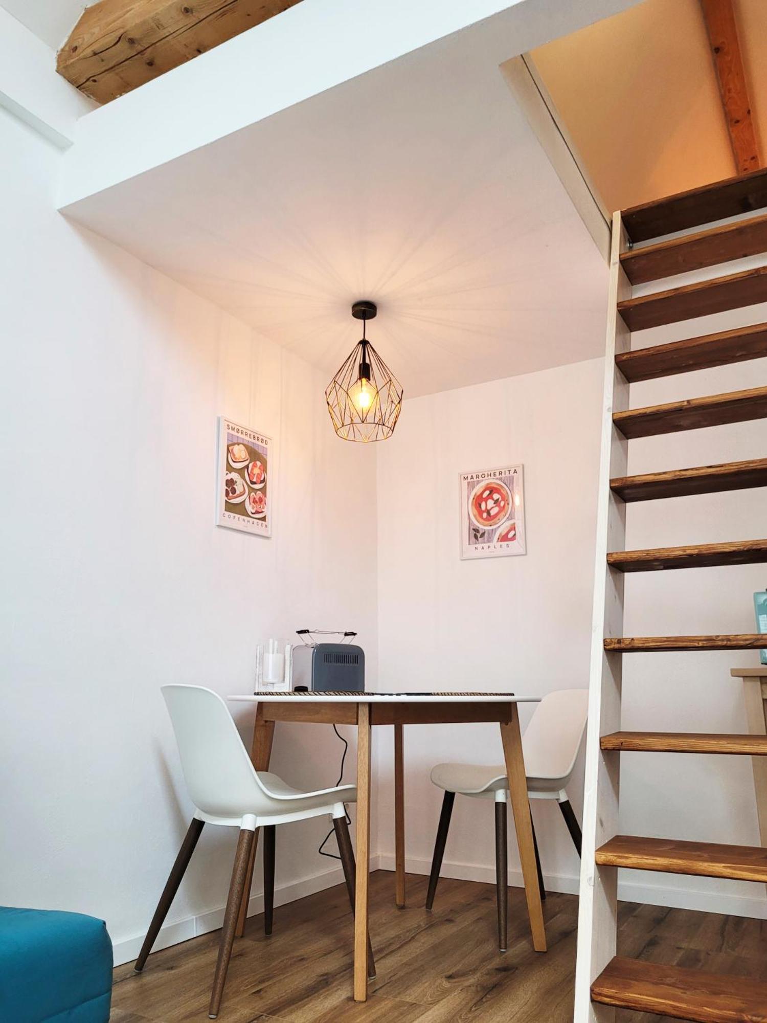 Modernes 1-Zimmer-Apartment Mit Galerie-Schlafkoje Im Skandinavischen Stil Ostenfeld  Εξωτερικό φωτογραφία